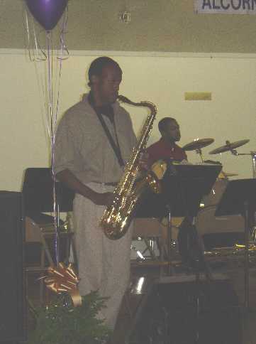 sax2.jpg